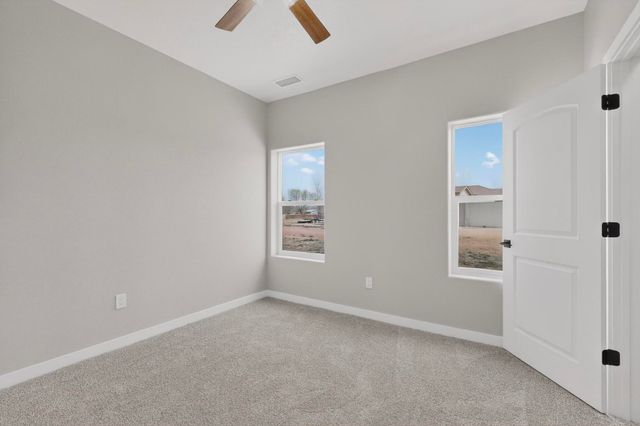 9 Leibel Court, Los Lunas, NM 87031