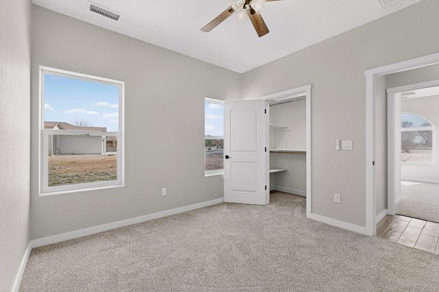 9 Leibel Court, Los Lunas, NM 87031