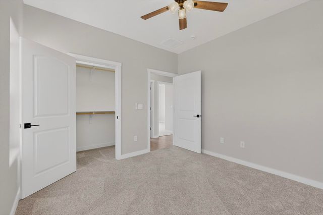 9 Leibel Court, Los Lunas, NM 87031