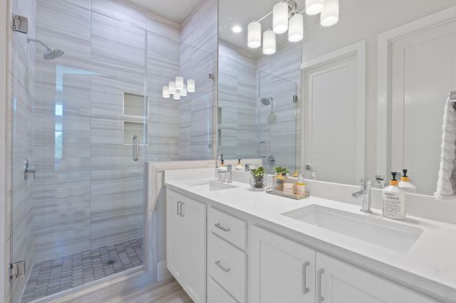 7905 Floracita LN, Austin, TX 78735