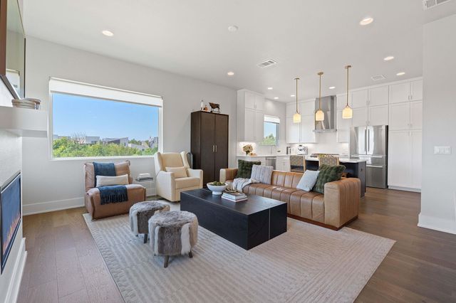 7905 Floracita LN, Austin, TX 78735