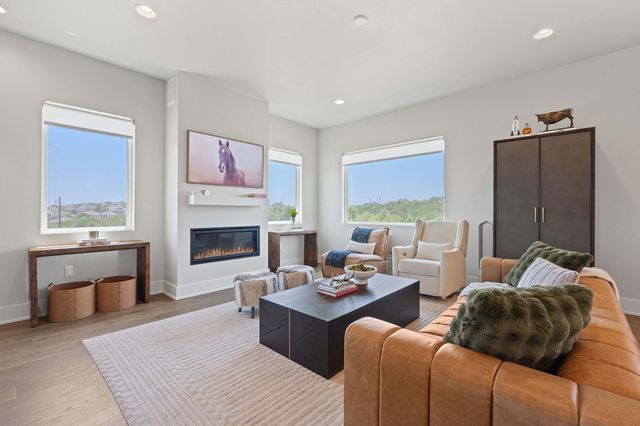 7905 Floracita LN, Austin, TX 78735