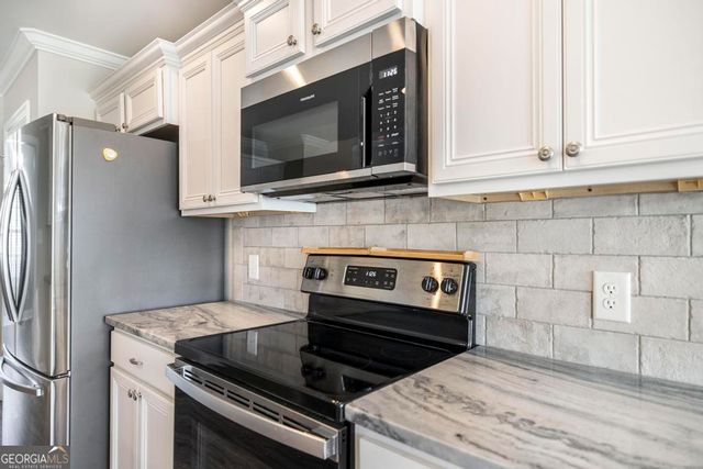 216 Georgian Walk, Byron, GA 31008