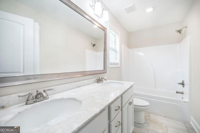 216 Georgian Walk, Byron, GA 31008