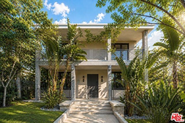 1724 N Sierra Bonita Avenue, Los Angeles, CA 90046