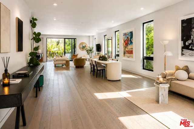 1724 N Sierra Bonita Avenue, Los Angeles, CA 90046