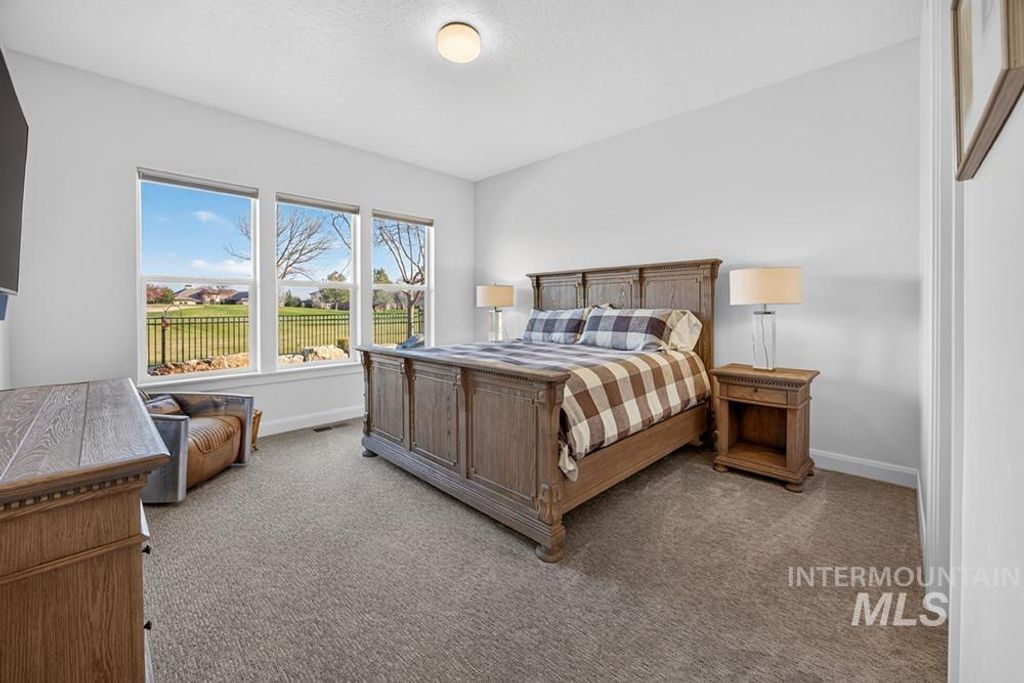 6638 N Big Cedar Way, Meridian, ID 83646 photo 11