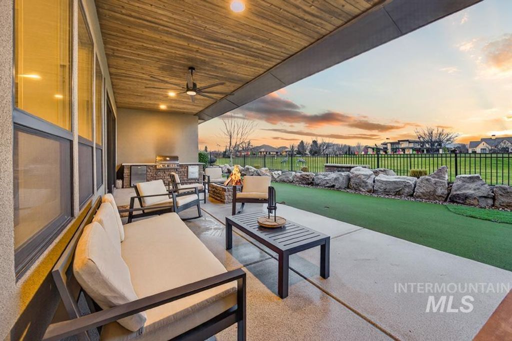 6638 N Big Cedar Way, Meridian, ID 83646 photo 17