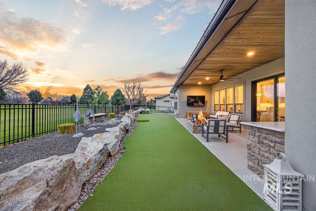 6638 N Big Cedar Way, Meridian, ID 83646 photo 18