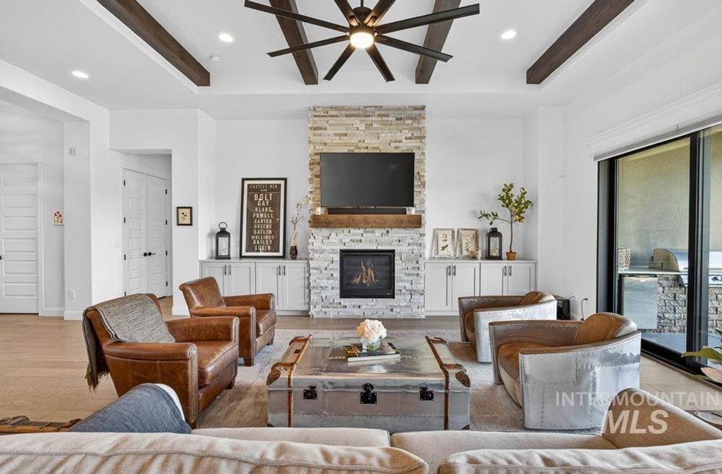 6638 N Big Cedar Way, Meridian, ID 83646 photo 4