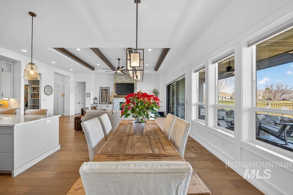 6638 N Big Cedar Way, Meridian, ID 83646 photo 7