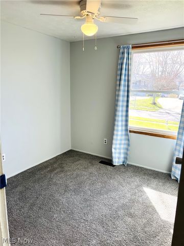 5630 Stanford Avenue, Austintown, OH 44515