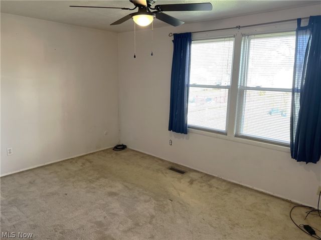 5630 Stanford Avenue, Austintown, OH 44515