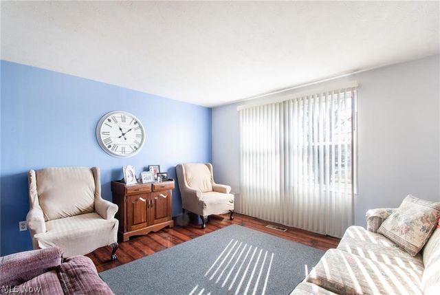 5630 Stanford Avenue, Austintown, OH 44515