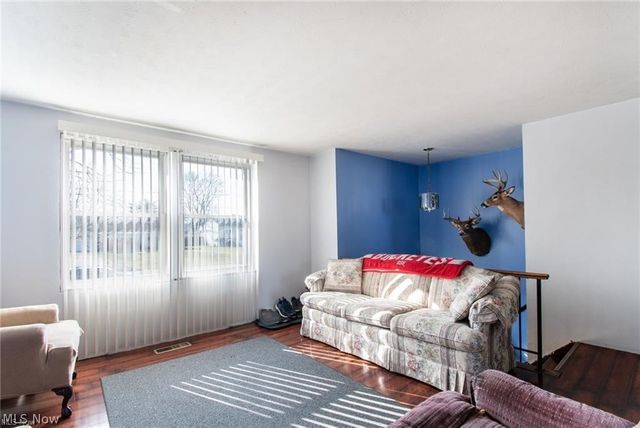 5630 Stanford Avenue, Austintown, OH 44515