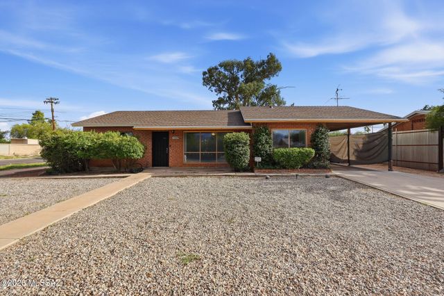 6668 E Scarlett Street, Tucson, AZ 85710