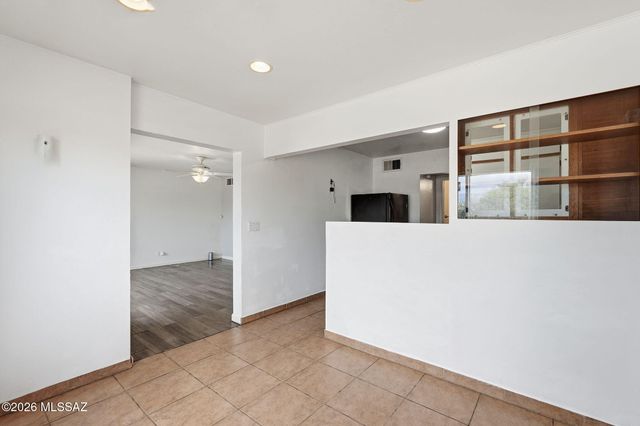 6668 E Scarlett Street, Tucson, AZ 85710