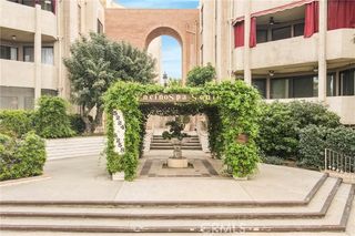 5216 Yarmouth 107, Encino (los Angeles), CA 91316