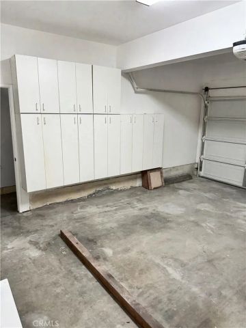 18319 Hart Street 3, Reseda, CA 91335