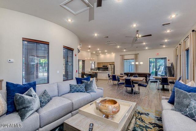 2989 N 44TH Street 3018, Phoenix, AZ 85018