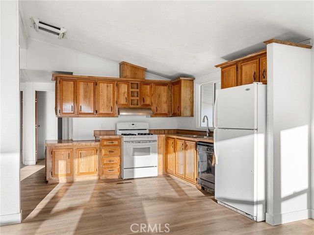 14000 El Evado Road 77, Victorville, CA 92392