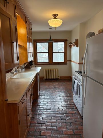 1555 Holton Street, Saint Paul, MN 55108