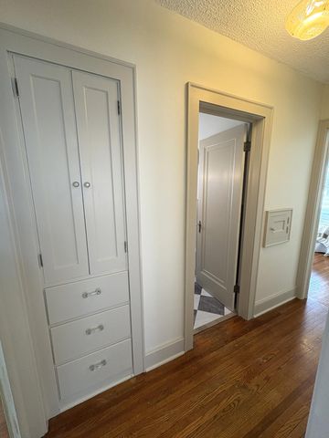 1555 Holton Street, Saint Paul, MN 55108