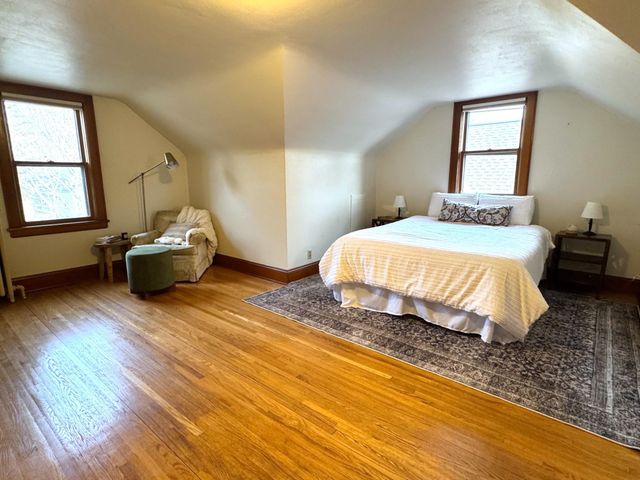 1555 Holton Street, Saint Paul, MN 55108