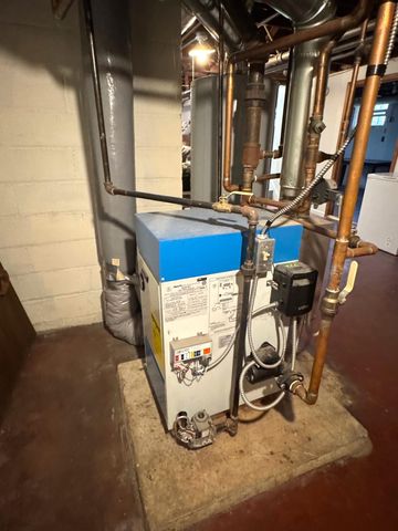 1555 Holton Street, Saint Paul, MN 55108