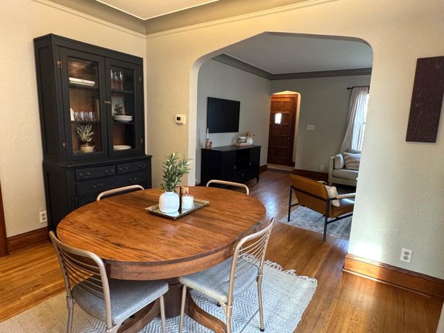 1555 Holton Street, Saint Paul, MN 55108