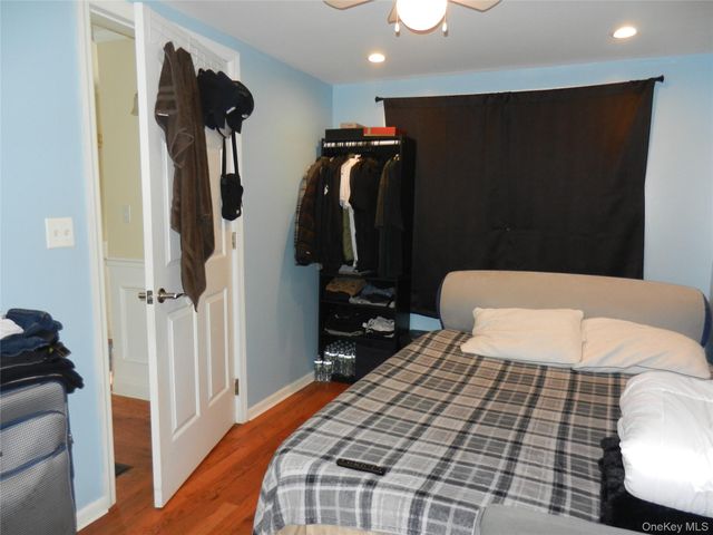 64 Avondale Street, Valley Stream, NY 11581