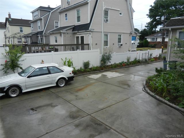64 Avondale Street, Valley Stream, NY 11581