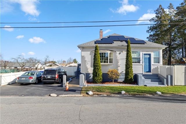 136 Windmill Street, Pawtucket, RI 02860