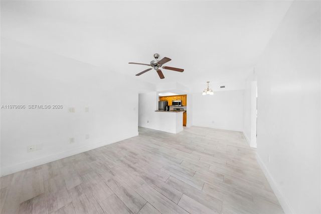 5760 Rock Island Rd 321, Tamarac, FL 33319