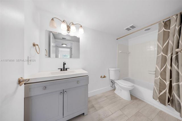 5760 Rock Island Rd 321, Tamarac, FL 33319