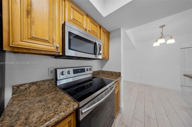 5760 Rock Island Rd 321, Tamarac, FL 33319