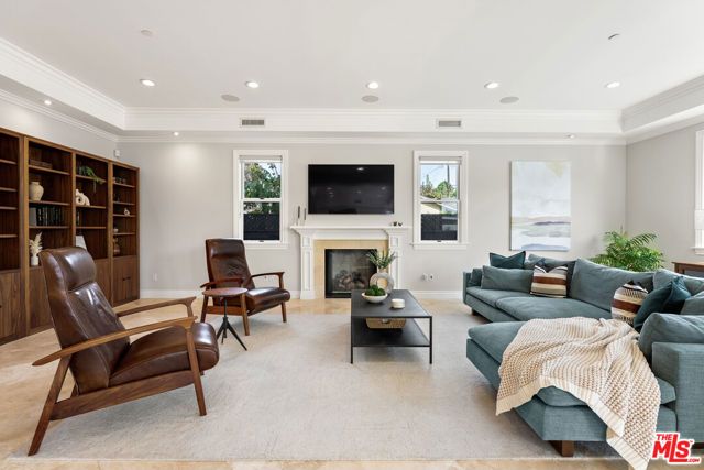 6468 Wynkoop Street, Los Angeles, CA 90045