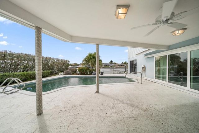 878 HARBOR ISLAND, Clearwater Beach, FL 33767