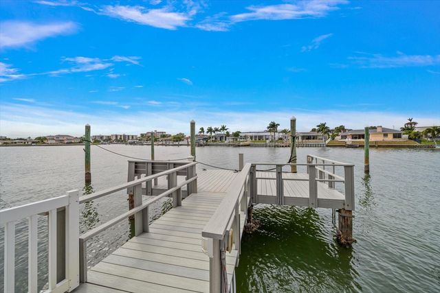 878 HARBOR ISLAND, Clearwater Beach, FL 33767