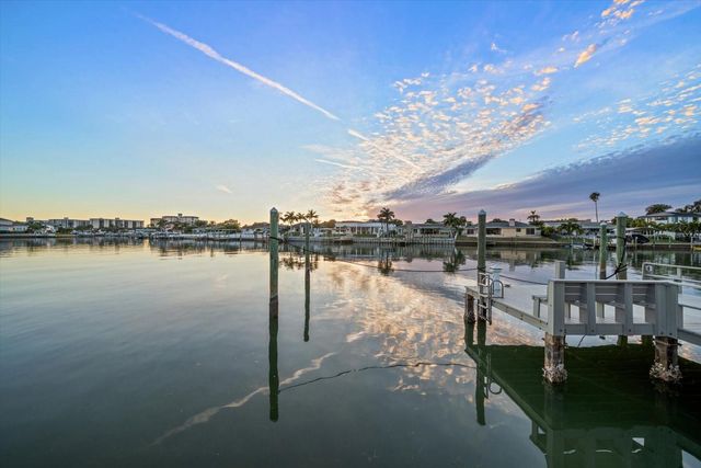 878 HARBOR ISLAND, Clearwater Beach, FL 33767
