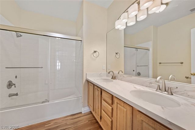 4941 Black Bear Road 202, Las Vegas, NV 89149