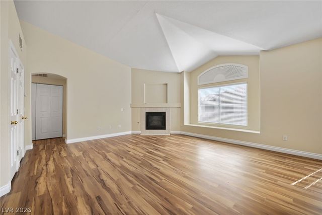 4941 Black Bear Road 202, Las Vegas, NV 89149