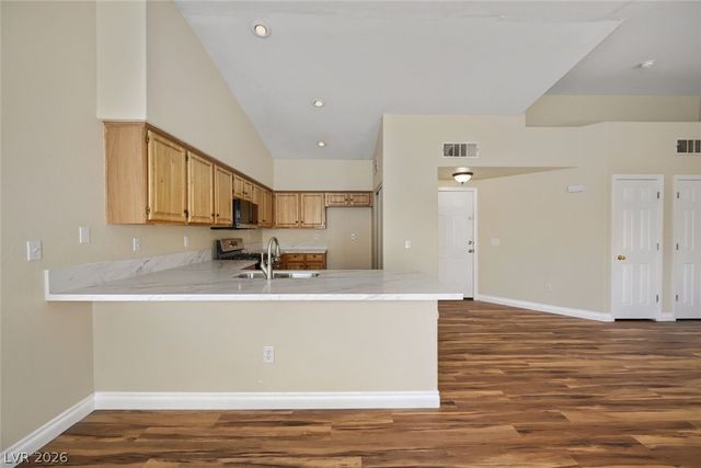 4941 Black Bear Road 202, Las Vegas, NV 89149
