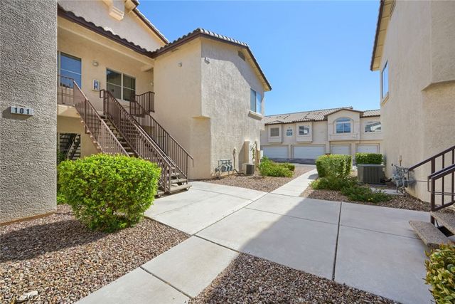 4941 Black Bear Road 202, Las Vegas, NV 89149