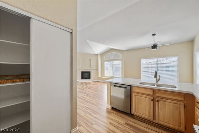 4941 Black Bear Road 202, Las Vegas, NV 89149