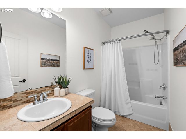 16147 Sw MEDALLION Ln, Beaverton, OR 97007
