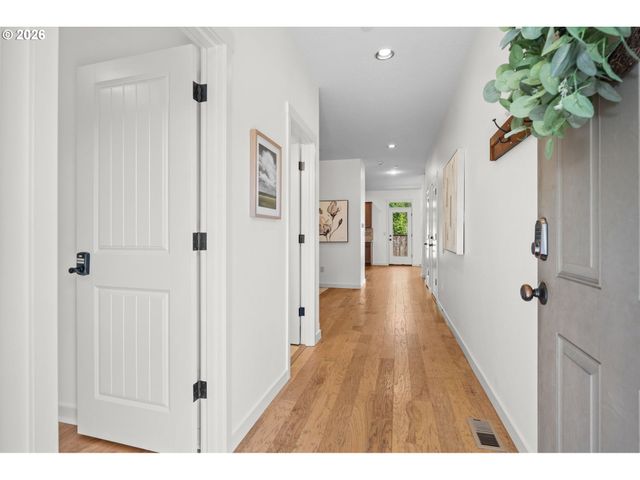 16147 Sw MEDALLION Ln, Beaverton, OR 97007