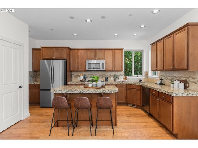 16147 Sw MEDALLION Ln, Beaverton, OR 97007