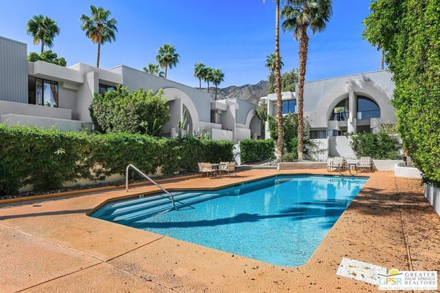 240 W Stevens Road, Palm Springs, CA 92262