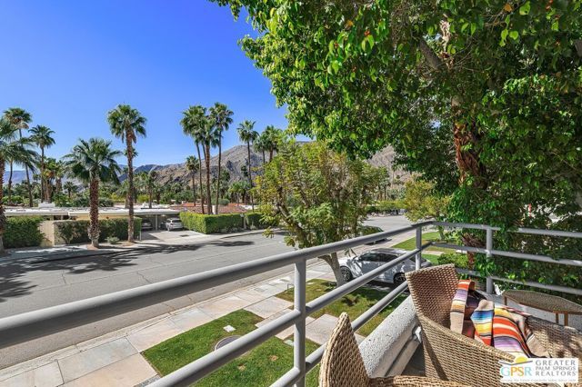 240 W Stevens Road, Palm Springs, CA 92262